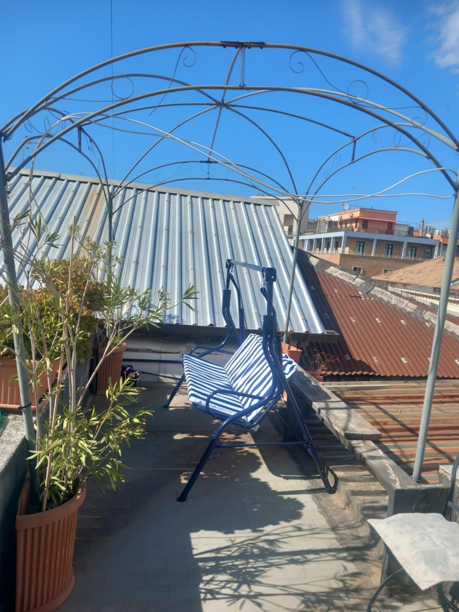 I Tre Re Via Toledo 那不勒斯 外观 照片